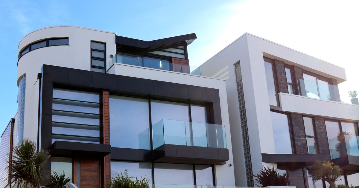 Modern commercial building representing bridge loan financing for real estate investors